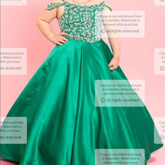 Tiffany size 10. Corset back. It has been hemmed however it can be let out.